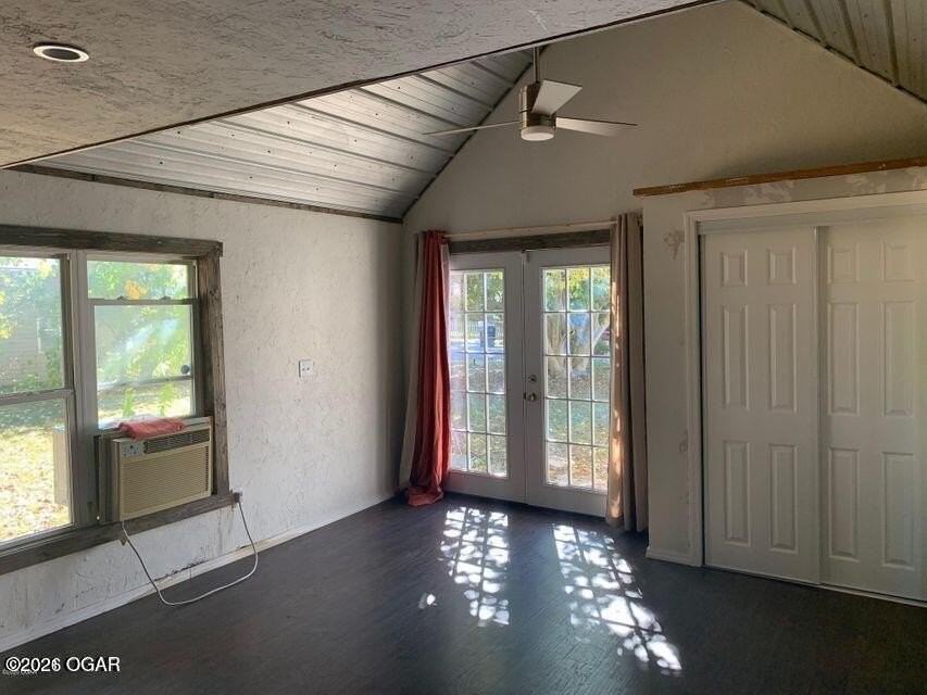 316 Wheeler St - Photo 7 of 16