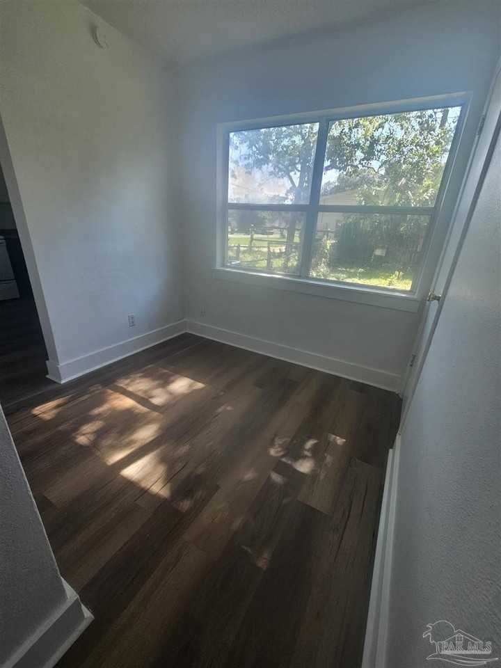 3131 N 10th Ave - Photo 7 of 19