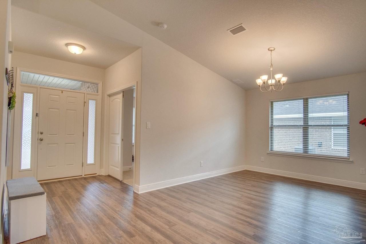 3633 Conley Dr - Photo 6 of 43