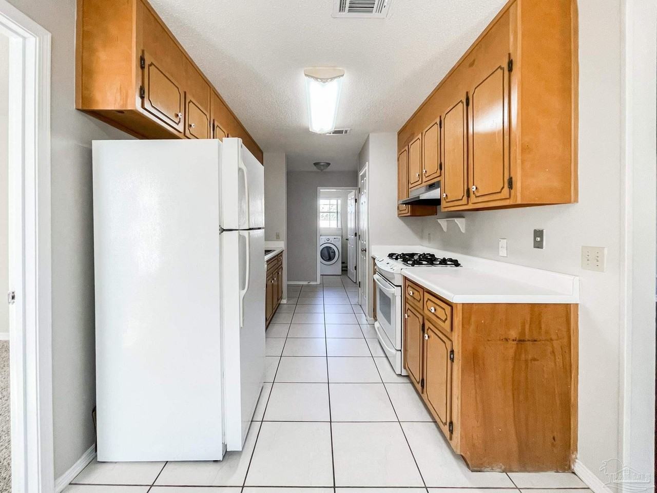 2001 W Indies Dr - Photo 5 of 19