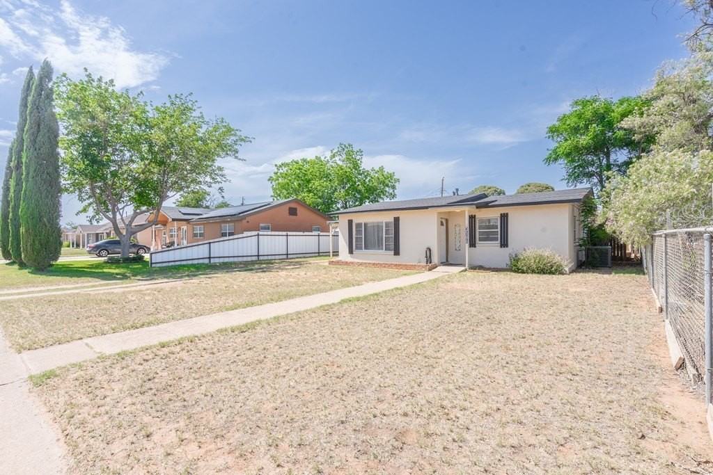 3506 Apache Dr - Photo 3 of 17