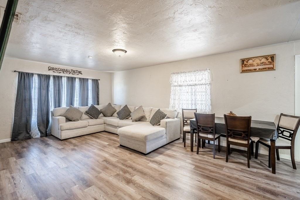 3506 Apache Dr - Photo 4 of 17