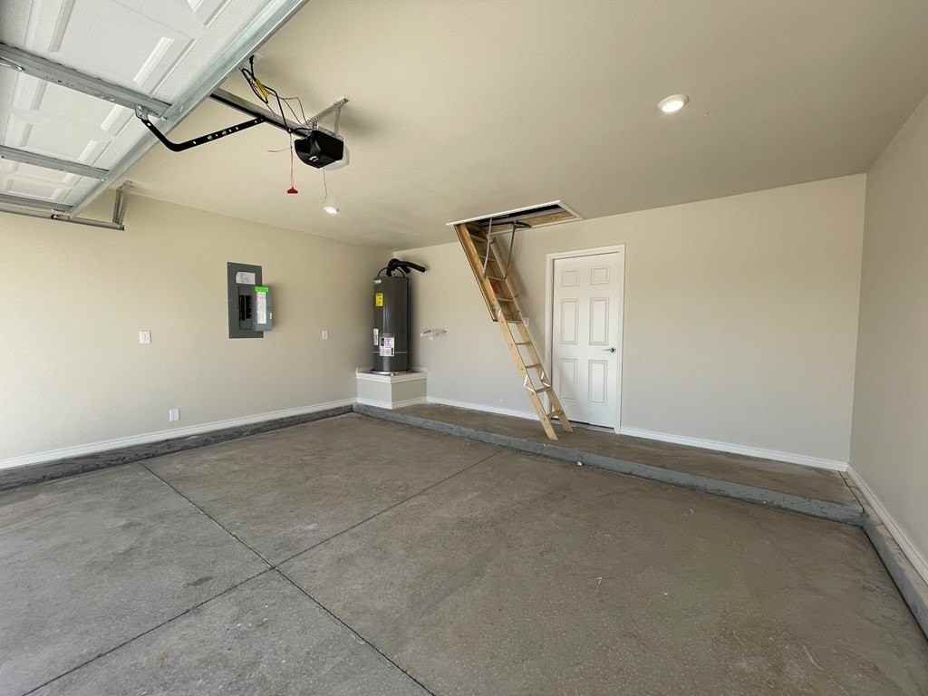 1301 Bajada St - Photo 3 of 23