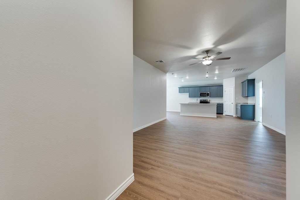 1305 Hogback Way - Photo 4 of 26