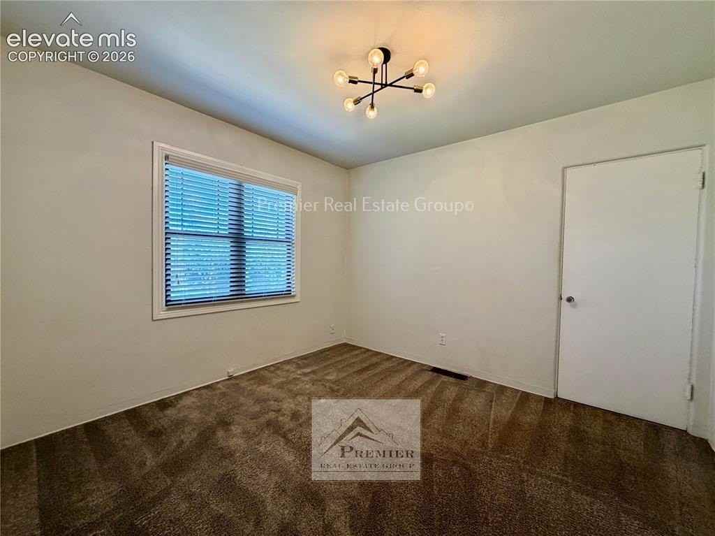 17 Alsace Way - Photo 4 of 14