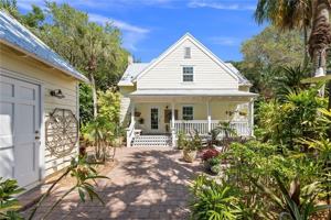 featured image of 1240 Palmetto Ct #104
