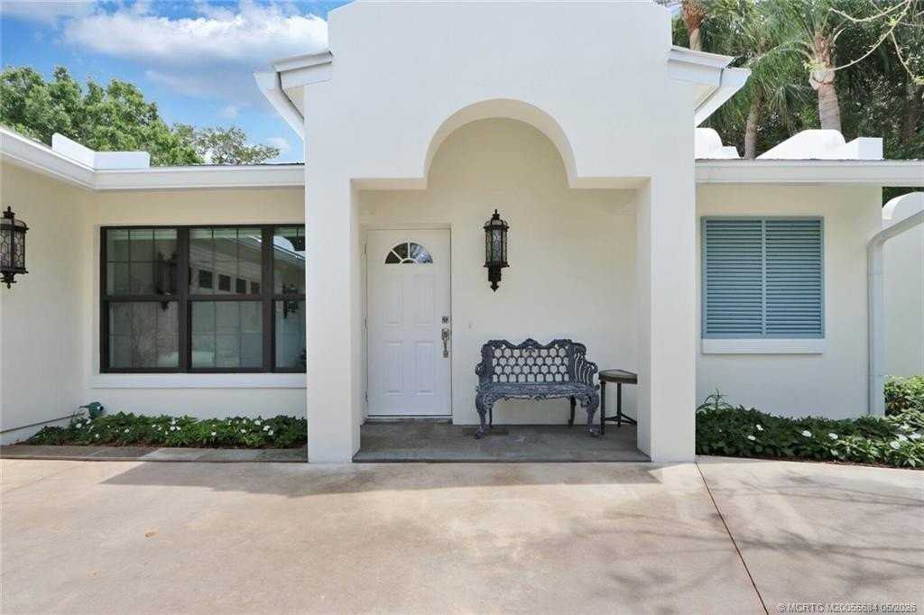 21 Emarita Way - Photo 2 of 36