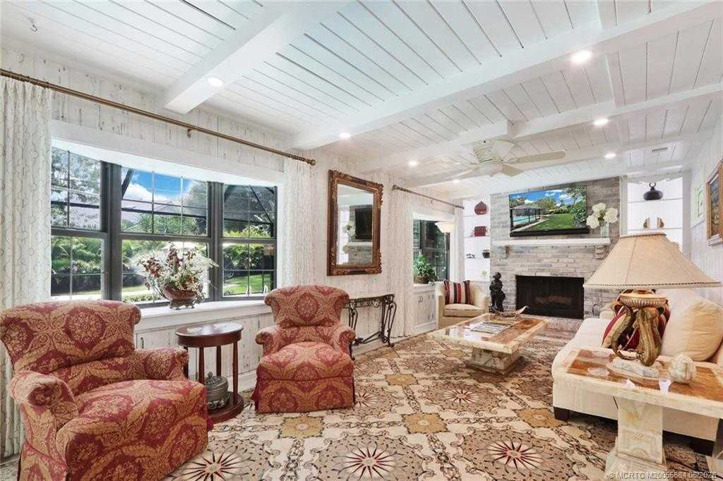 21 Emarita Way - Photo 7 of 36