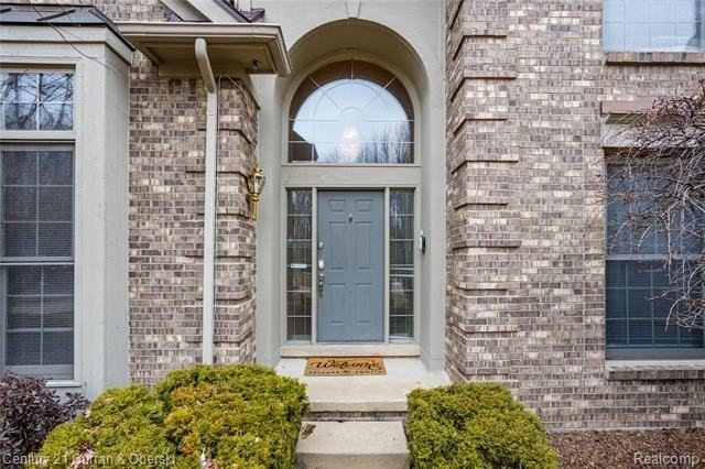 42104 Echo Forest Dr - Photo 2 of 50