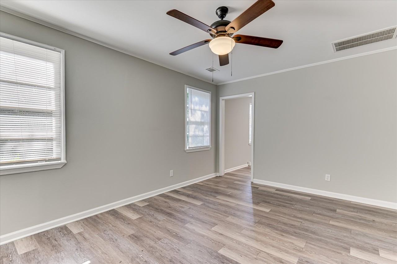 2128 Roosevelt Dr #1 - Photo 6 of 26