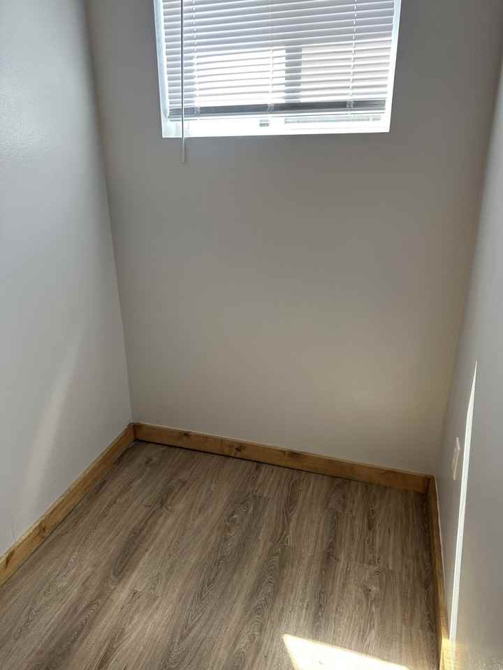1437 Maple St #1 - Photo 3 of 6