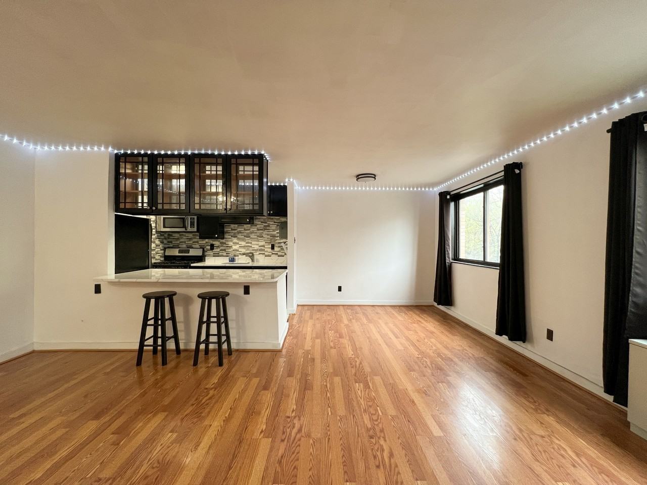 8601 Manchester Rd #1 - Photo 5 of 20