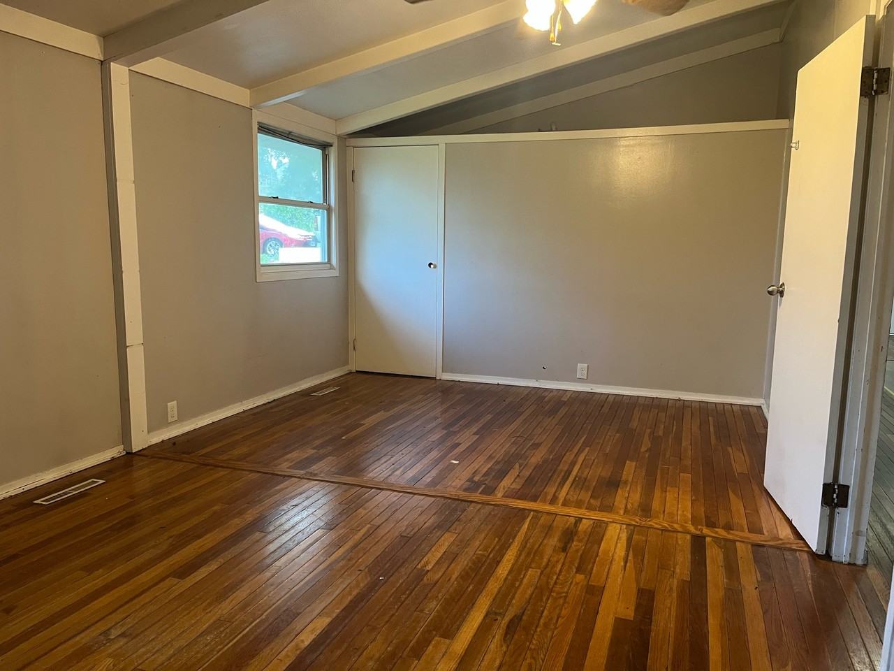 7422 Northridge Dr #1 - Photo 4 of 8