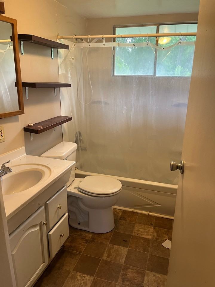 7422 Northridge Dr #1 - Photo 6 of 8