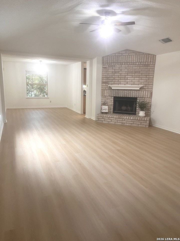 1635 Canyon Parke Dr - Photo 3 of 28