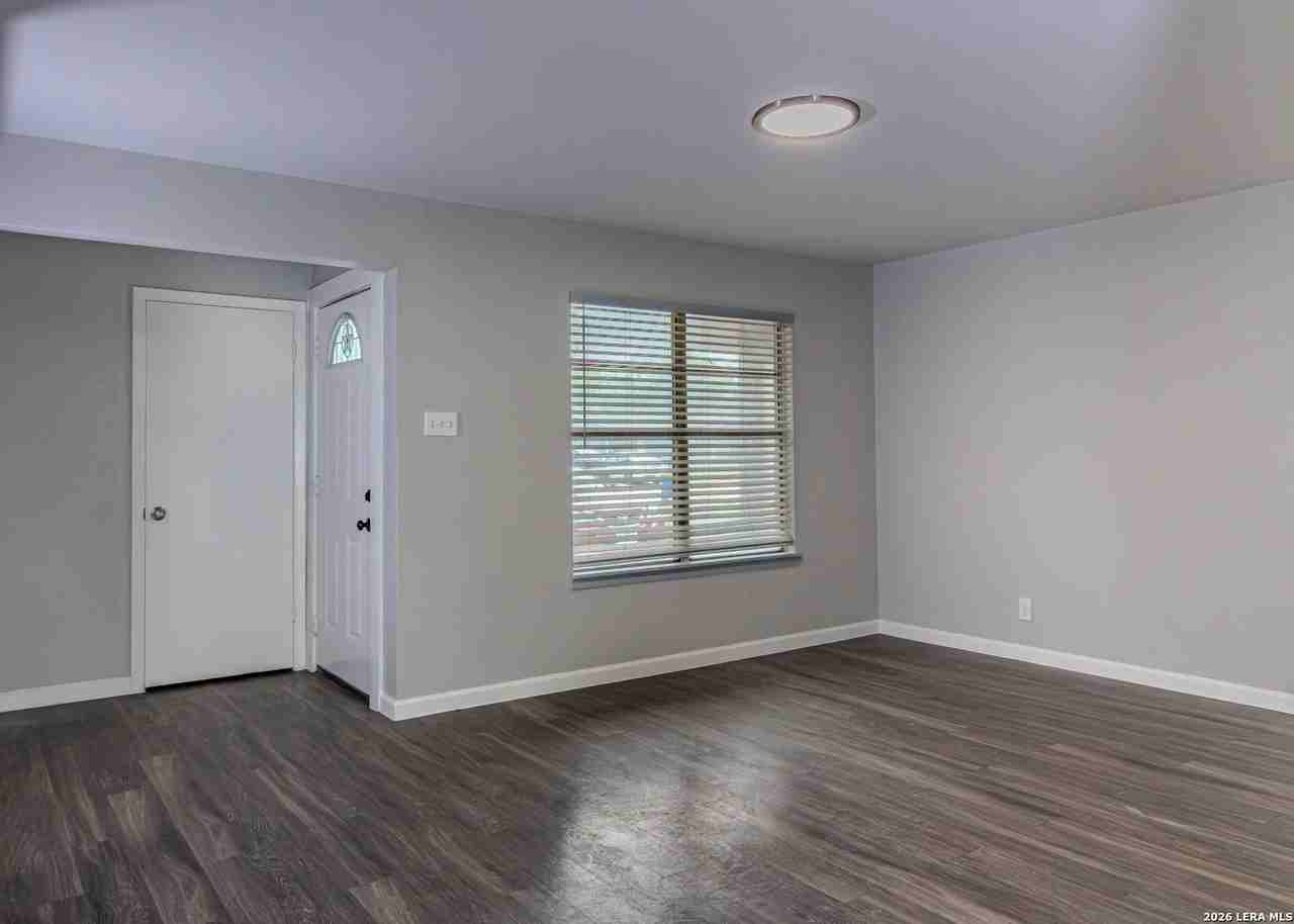 4319 Algruth Dr - Photo 2 of 10