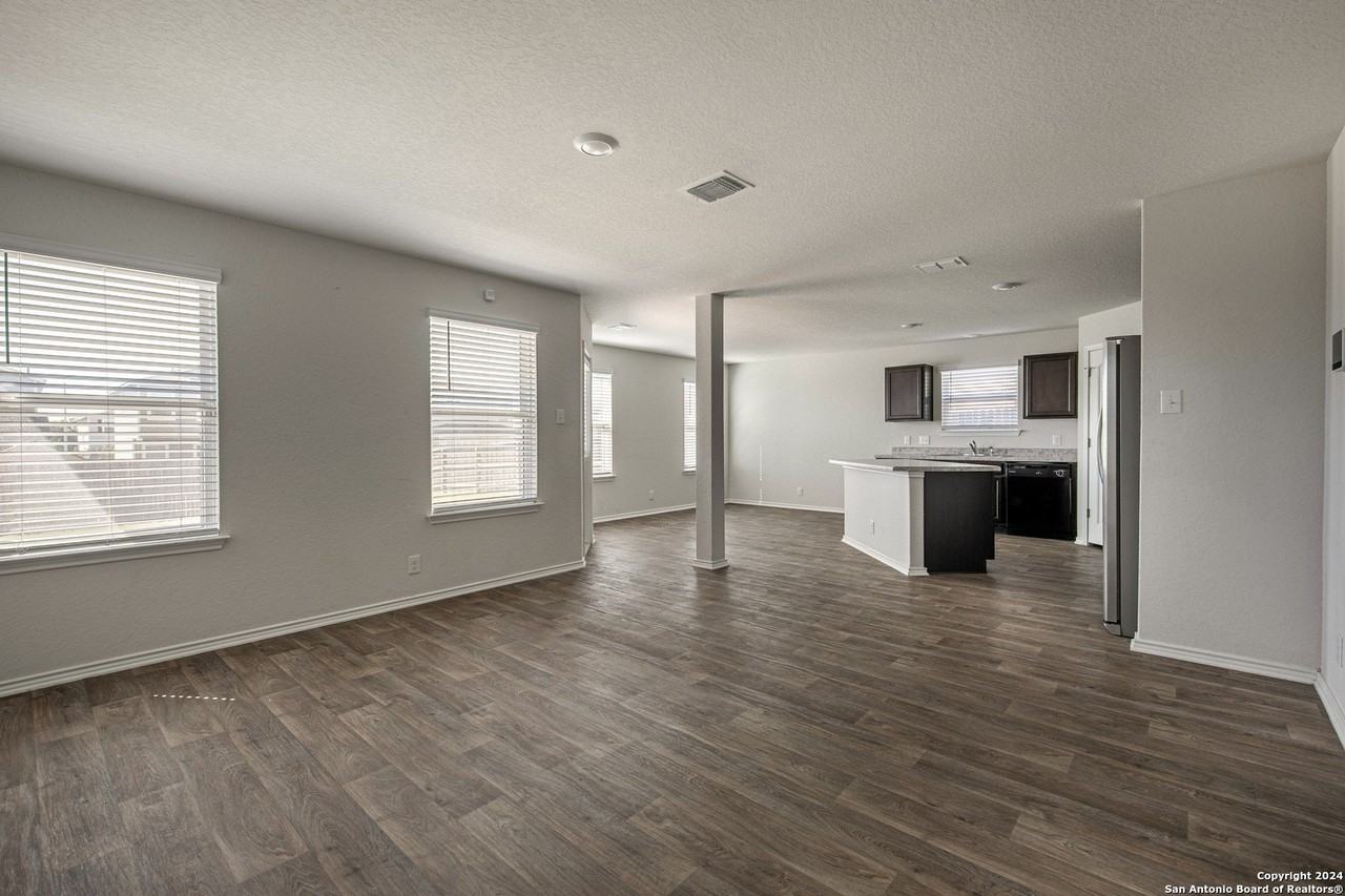 13930 Morgan Ter - Photo 4 of 25