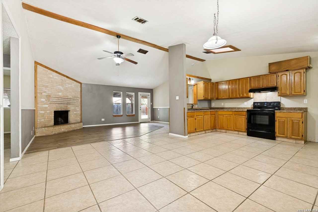 11419 Big Elk Dr - Photo 4 of 25
