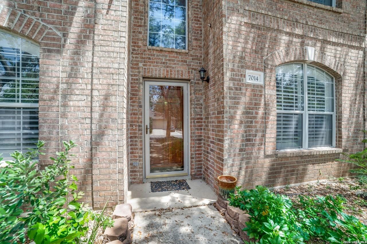 7014 Andtree Blvd - Photo 3 of 25