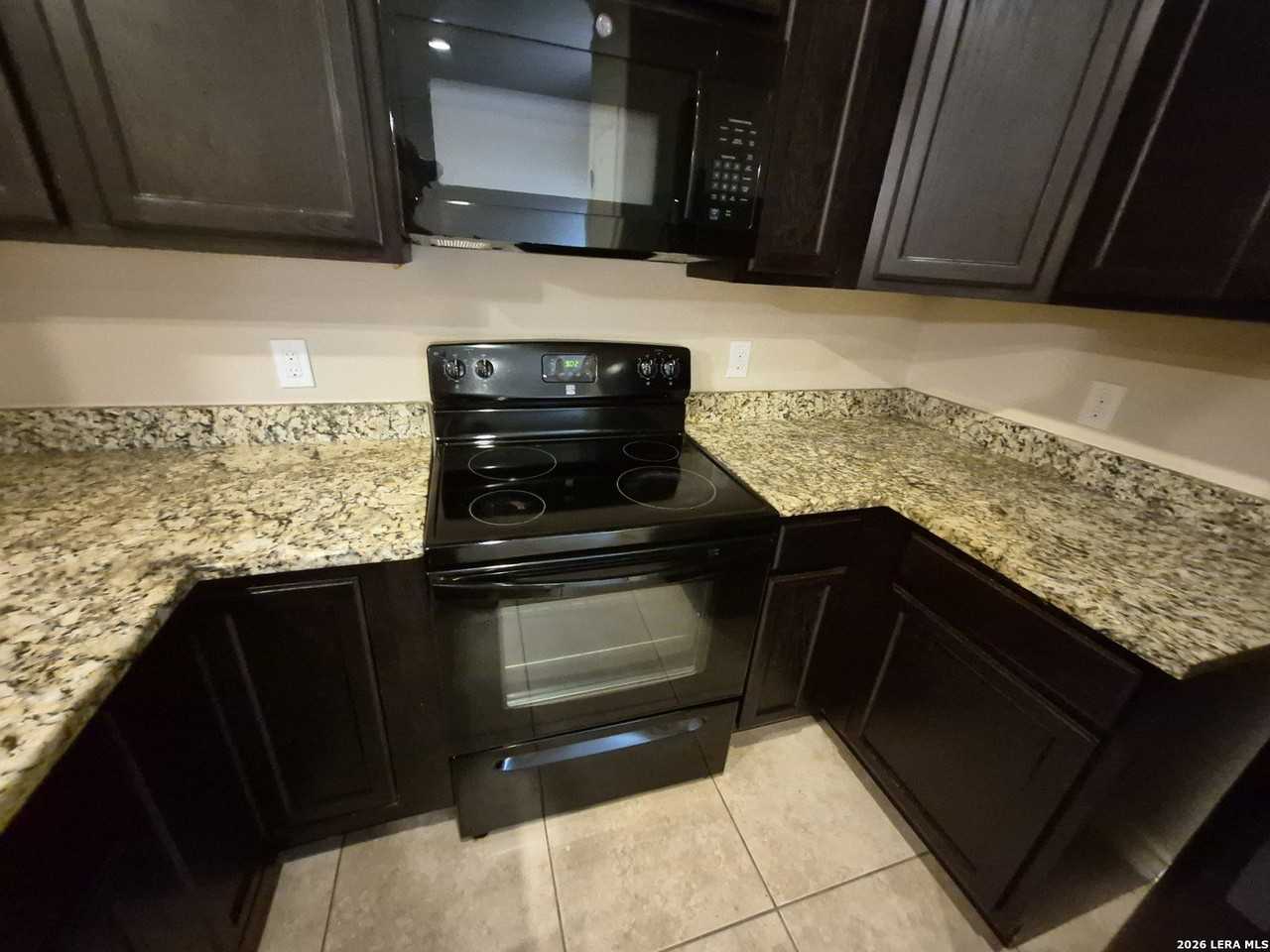 6618 Arancione Ave #103 - Photo 7 of 26