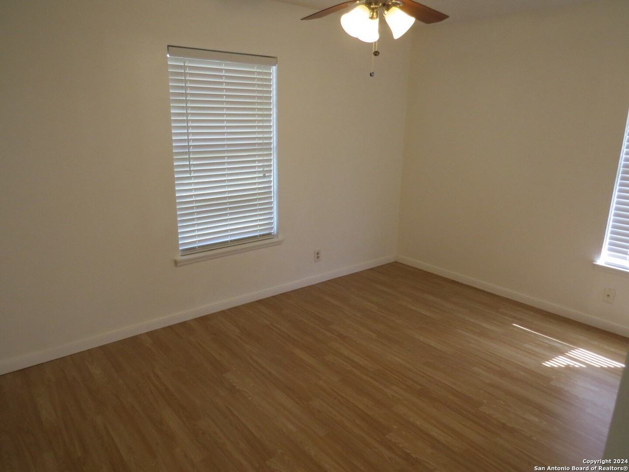 842 Horseshoe Trl - Photo 6 of 12