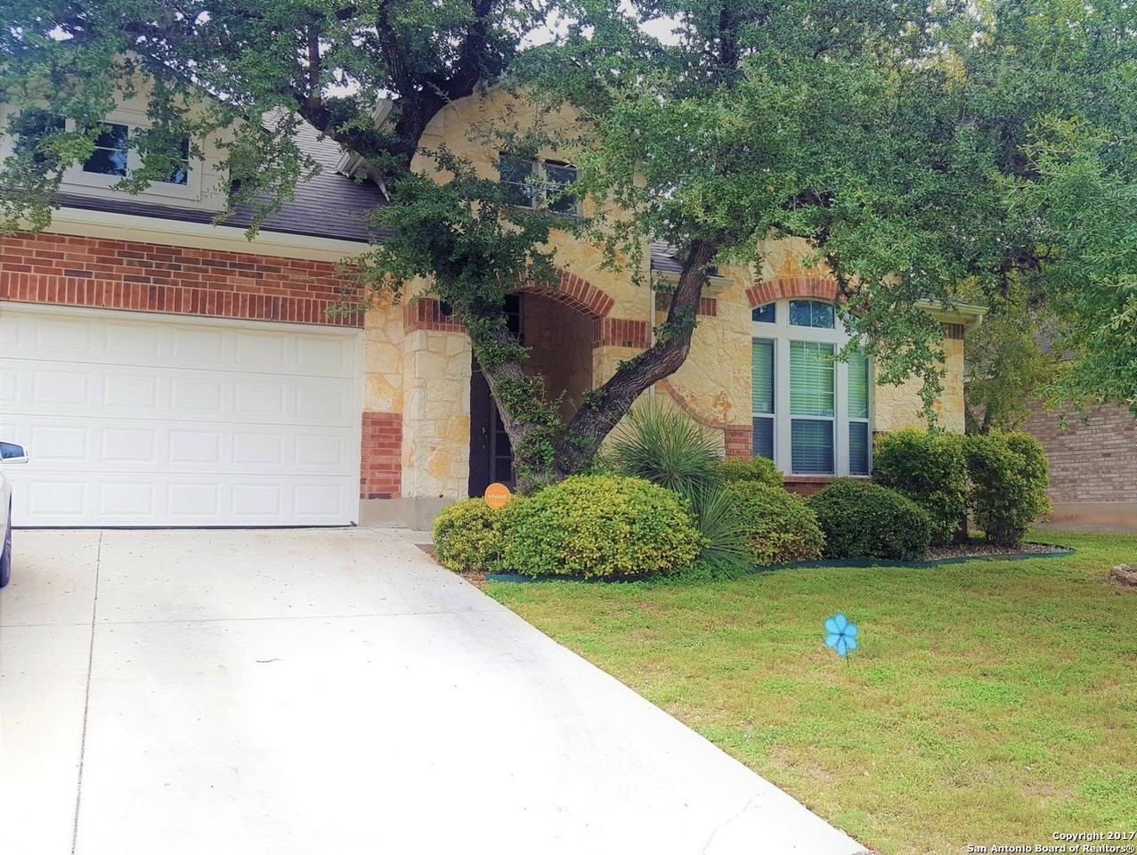 4426 James Bowie - Photo 2 of 14