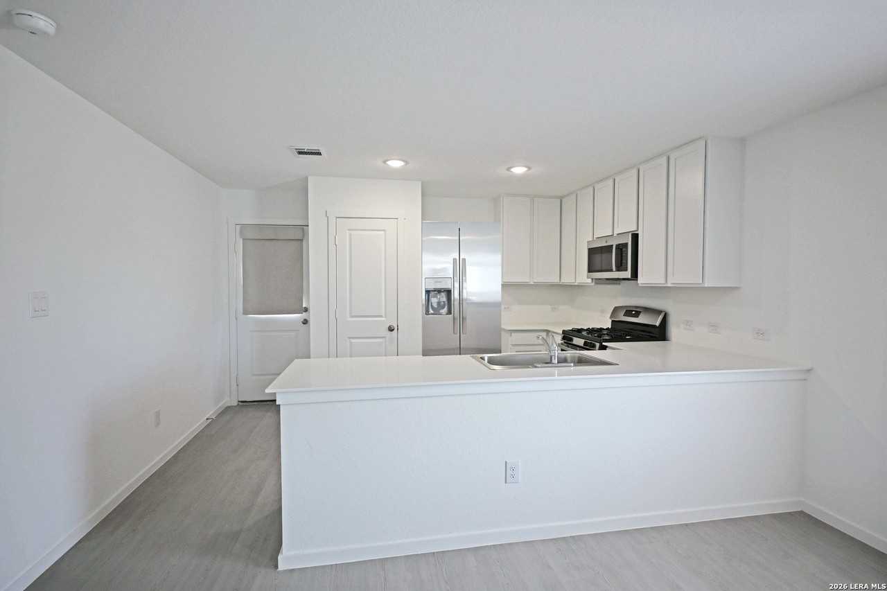 729 Thea Mdws - Photo 4 of 29