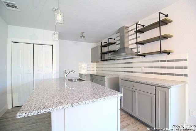 707 S Olive St #A - Photo 6 of 9