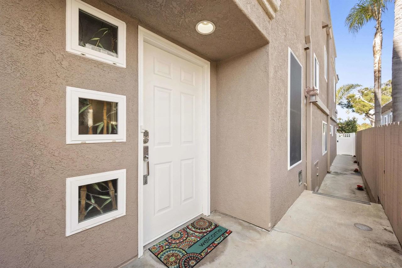 5123 Brighton Ave #B - Photo 4 of 47