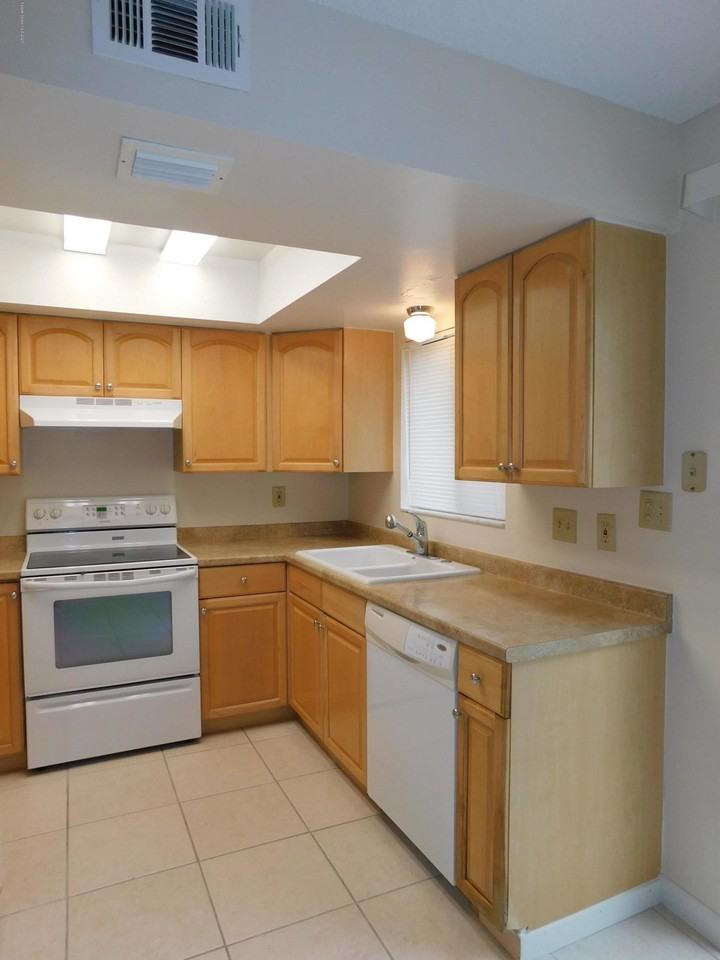 236 Chandler St #C - Photo 7 of 16