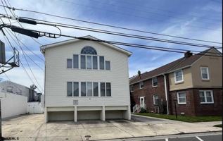 featured image of 6 N Adams Ave