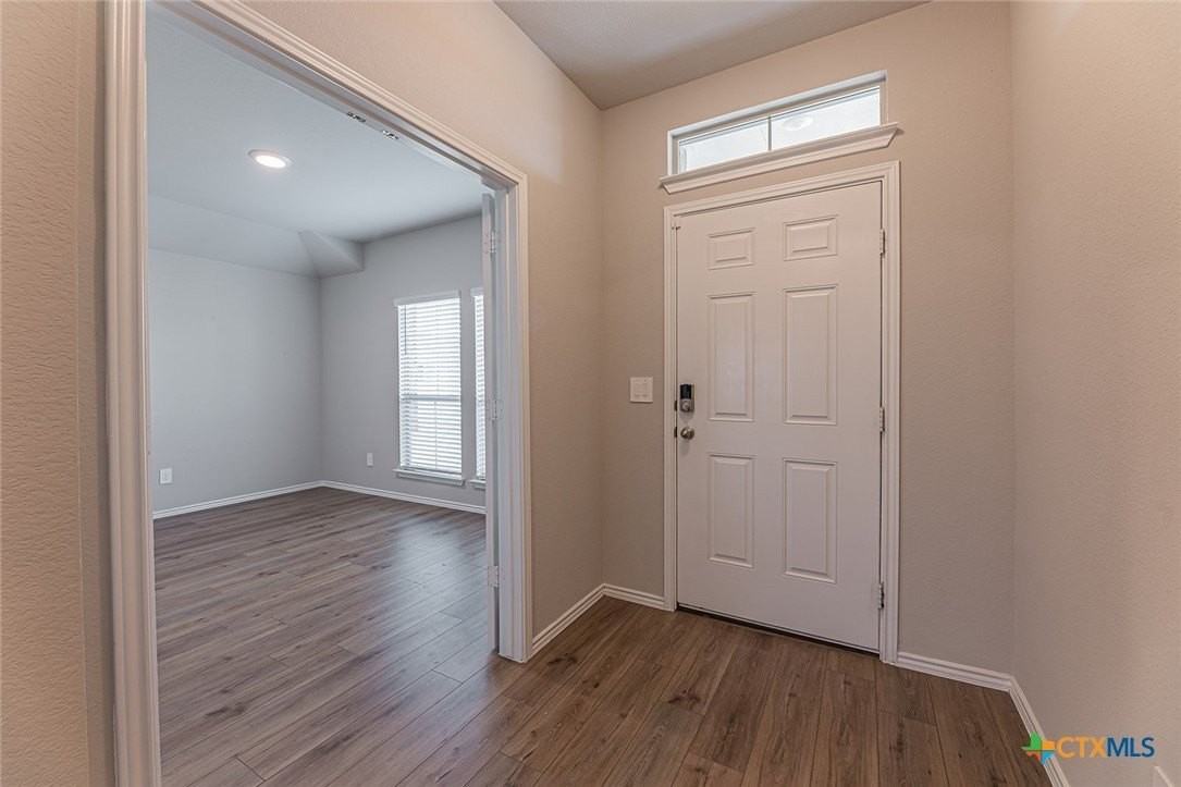 3049 Wigeon Way - Photo 5 of 39