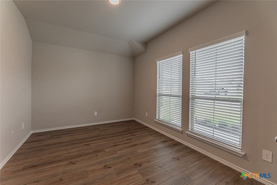 3049 Wigeon Way - Photo 6 of 39