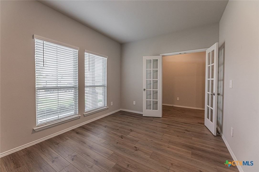 3049 Wigeon Way - Photo 7 of 39