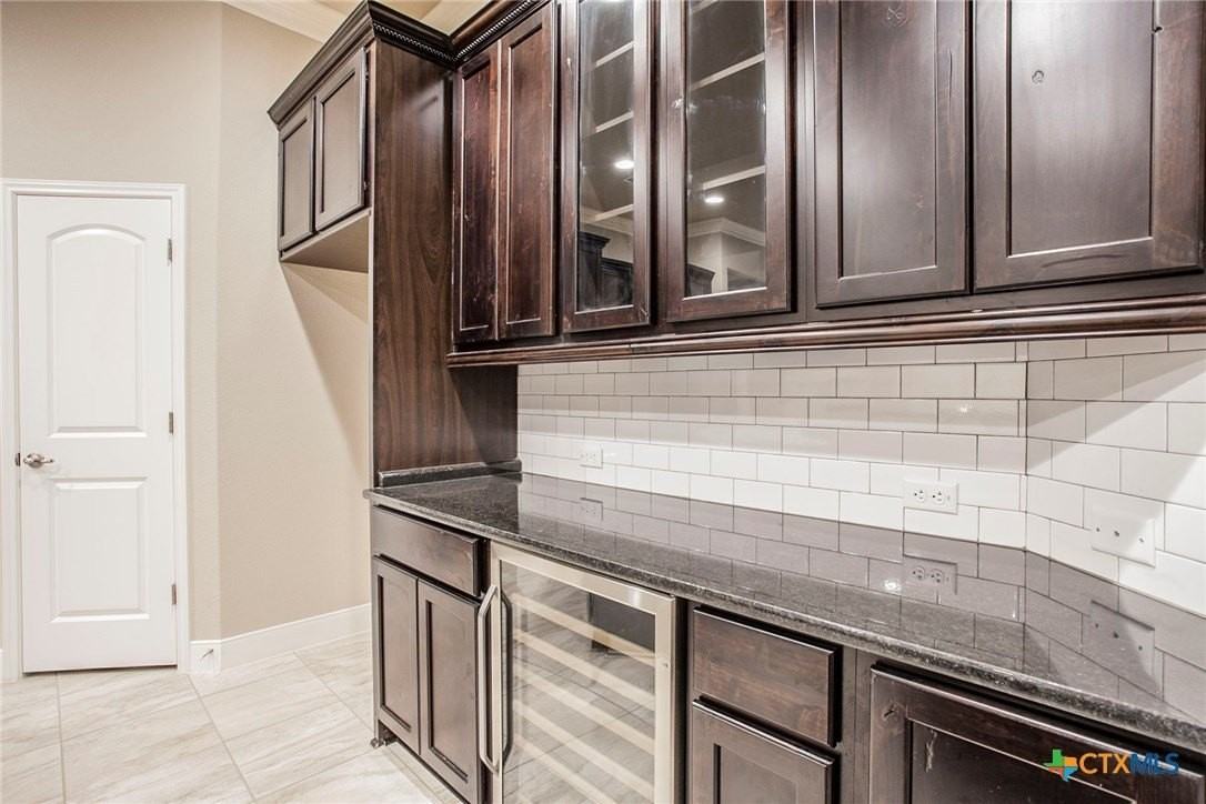 549 Wills Point Way - Photo 5 of 31