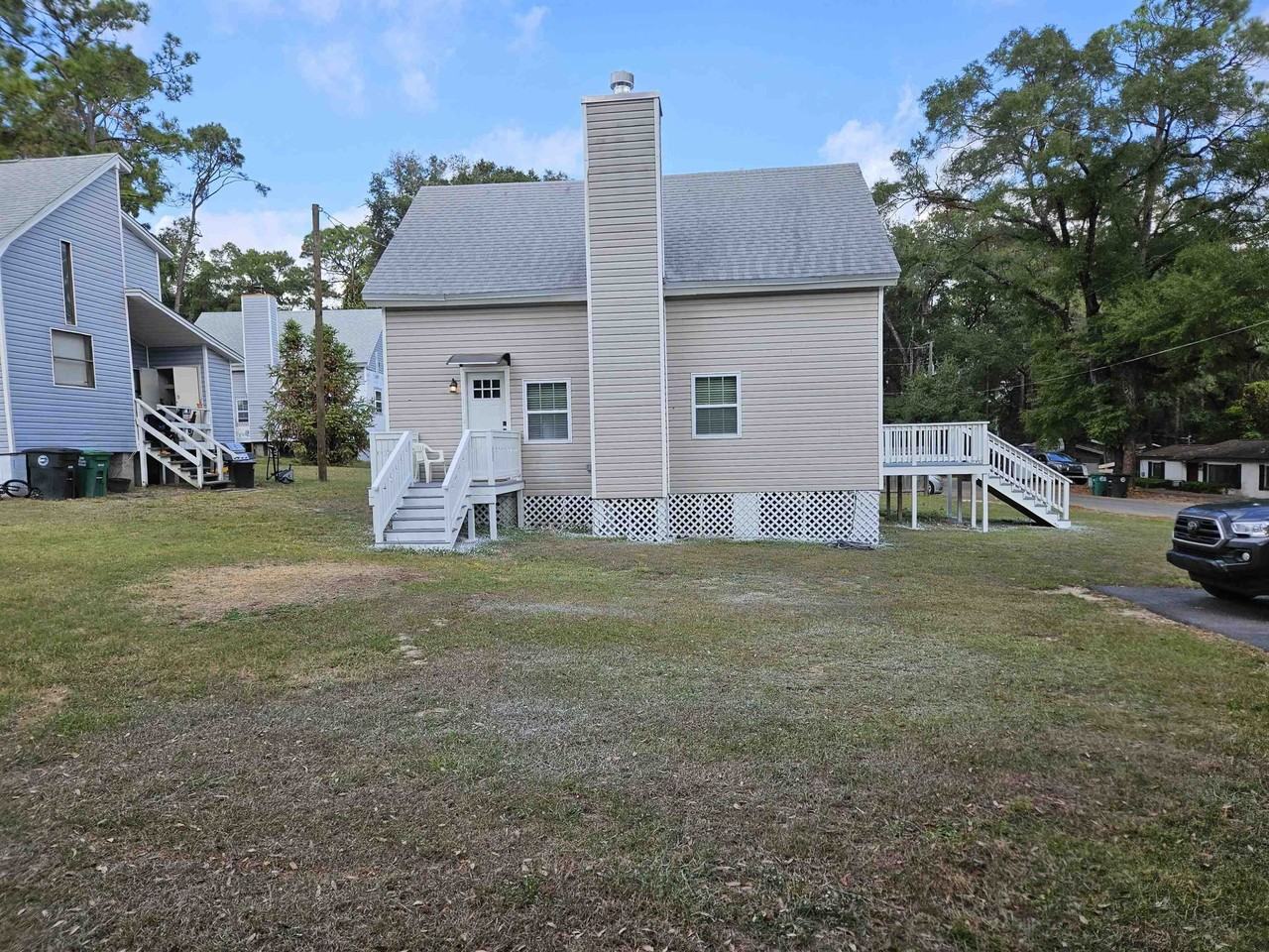 5956 Blountstown Hwy - Photo 2 of 21