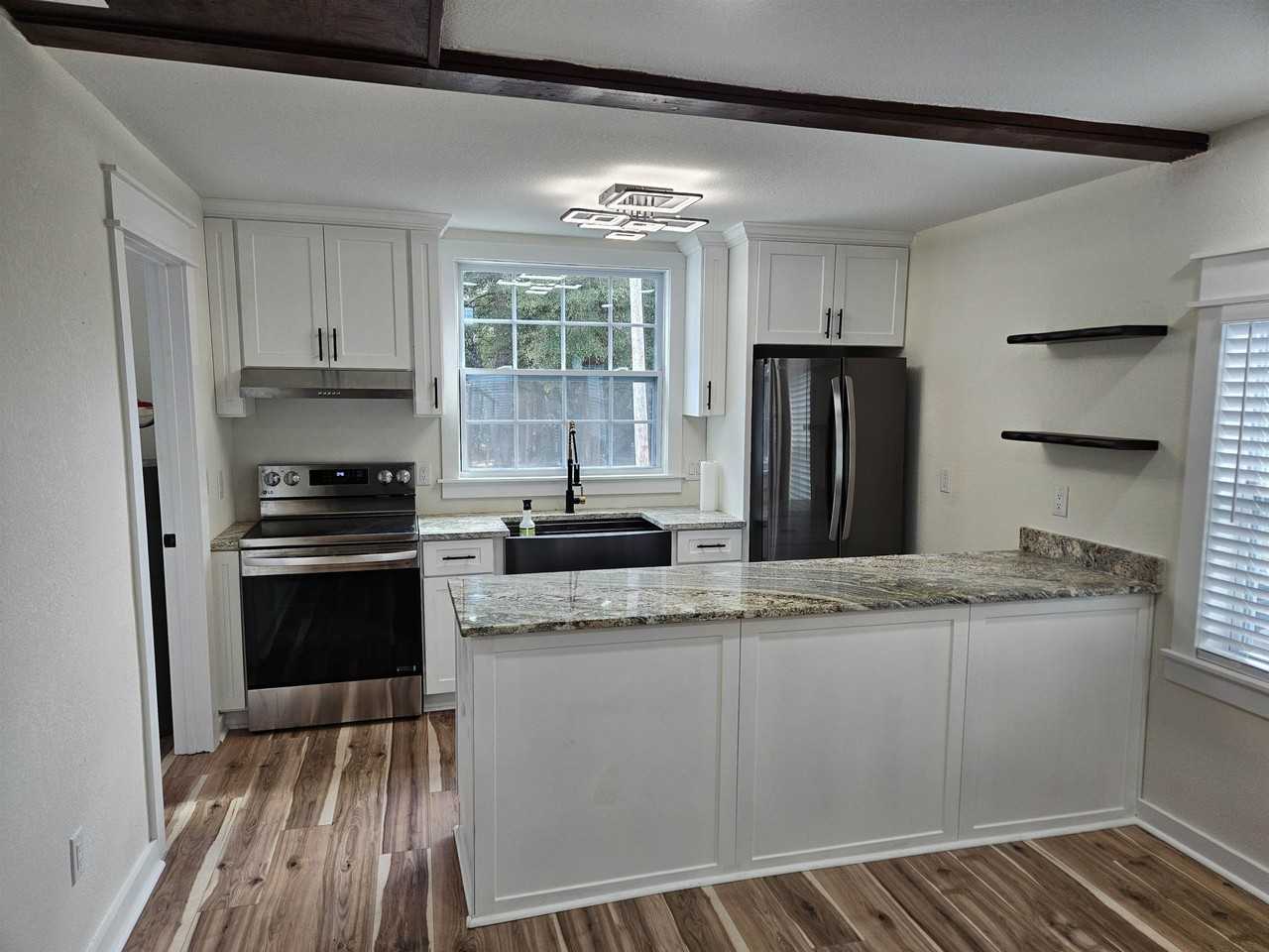 5956 Blountstown Hwy - Photo 5 of 21
