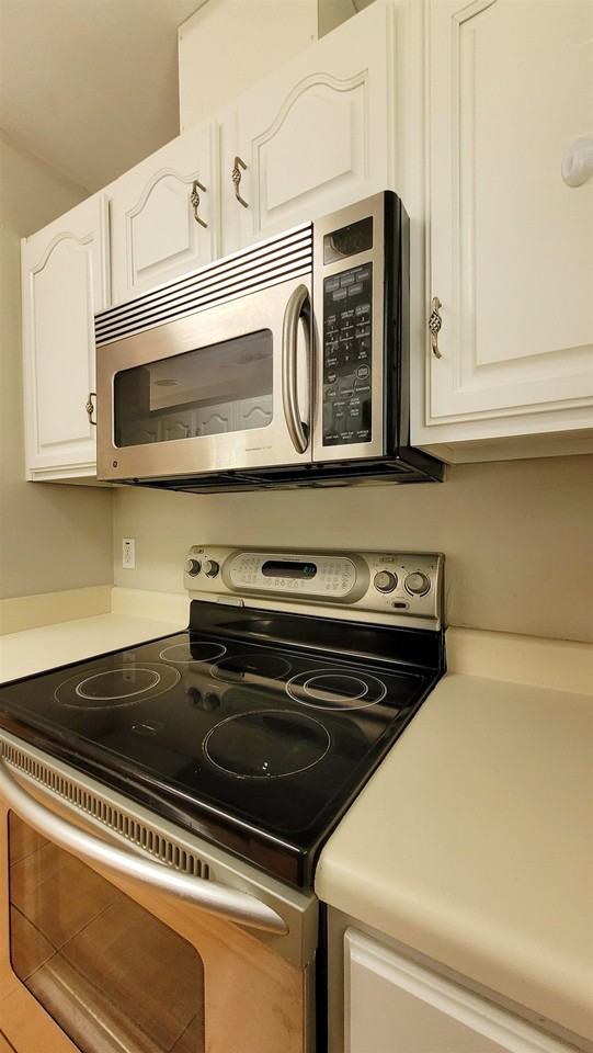1114 Brafforton Dr - Photo 6 of 8