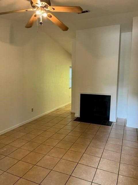 1083 Sutor Rd - Photo 2 of 10