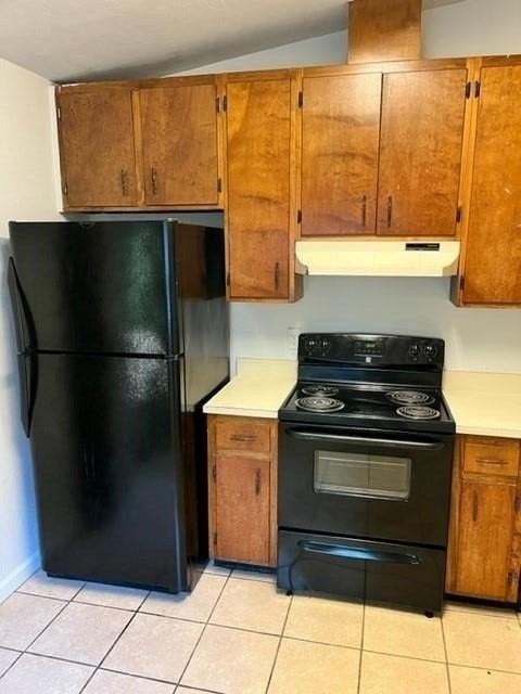 1083 Sutor Rd - Photo 5 of 10