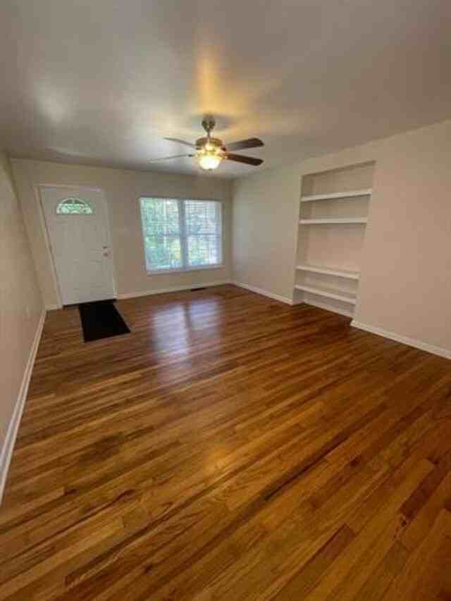 3413 Miami Dr - Photo 2 of 6