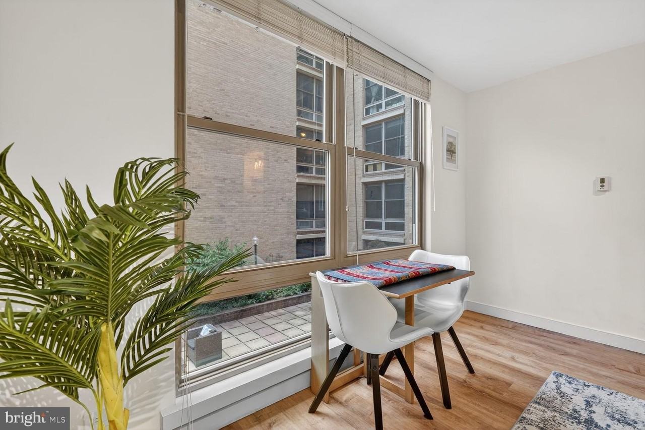 1260 21st St Nw #208 - Photo 5 of 20
