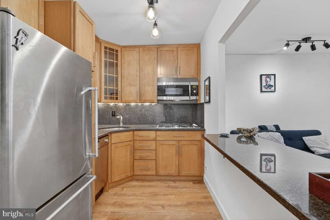 1260 21st St Nw #208 - Photo 7 of 20