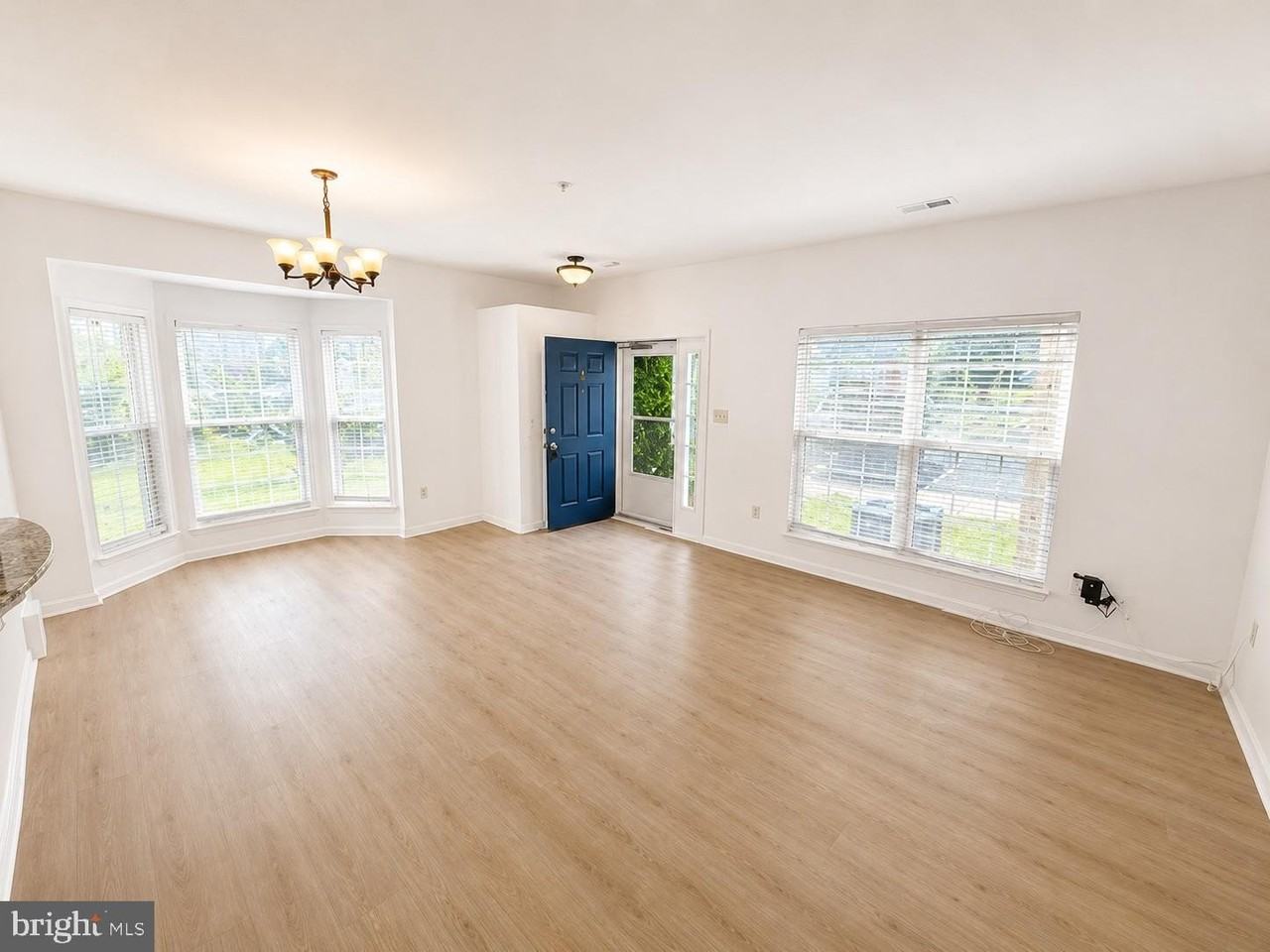 308 Assembly Point Ct - Photo 4 of 19