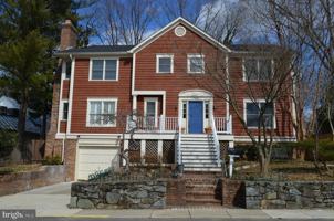 featured image of 7315 University Ave