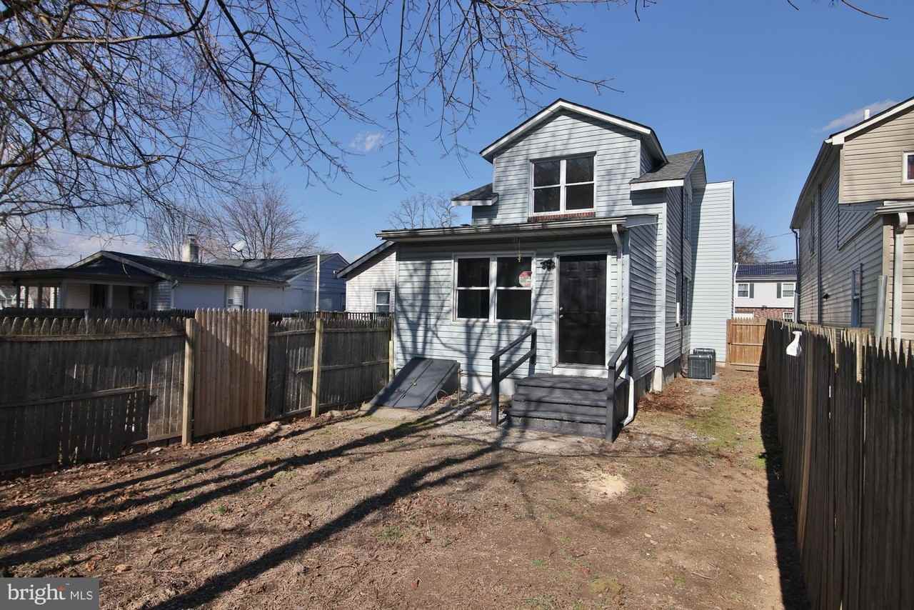 217 Parkinson Ave #1stFL - Photo 2 of 15