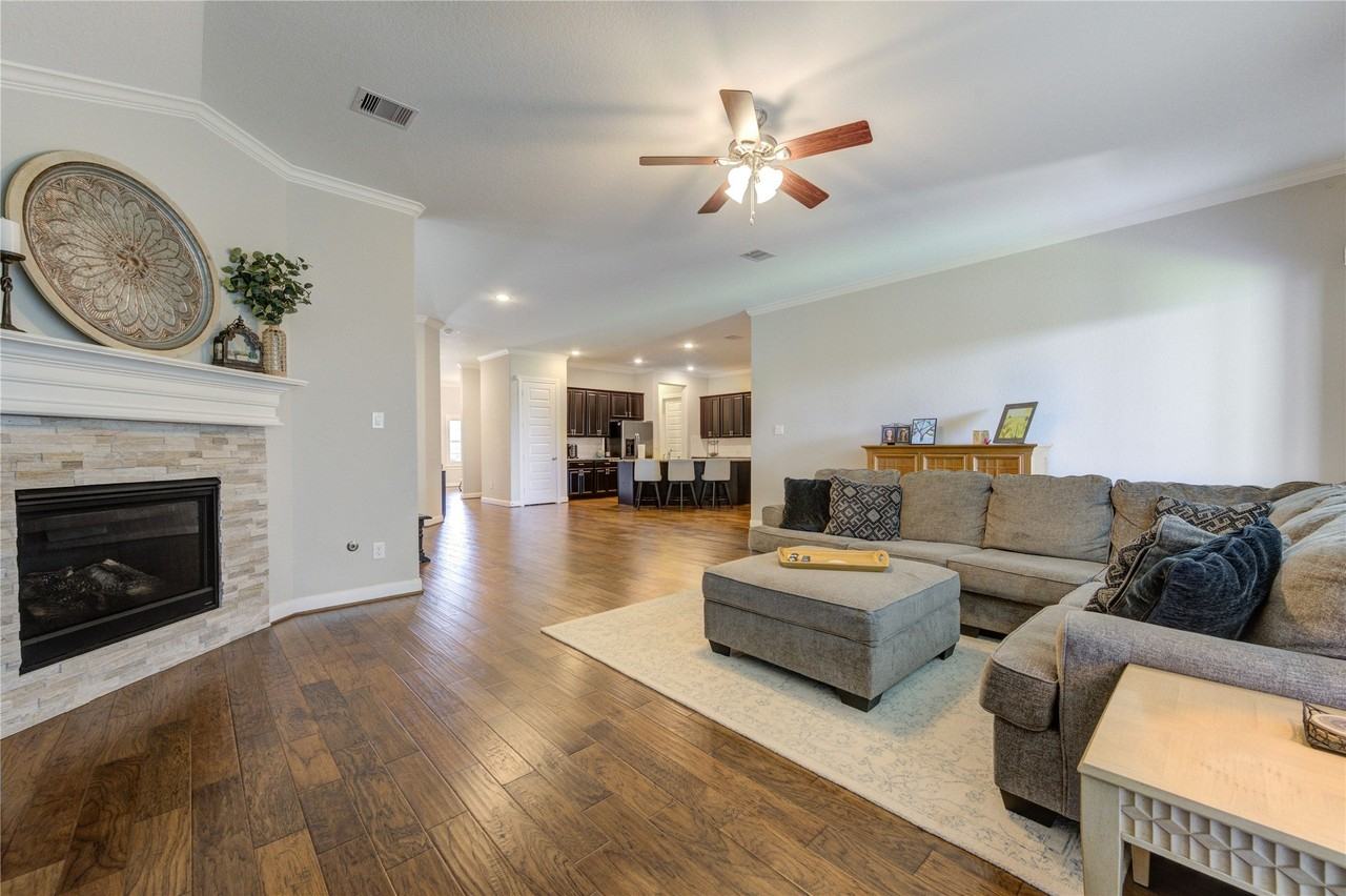 24807 Pleasant Shores Ct - Photo 5 of 24