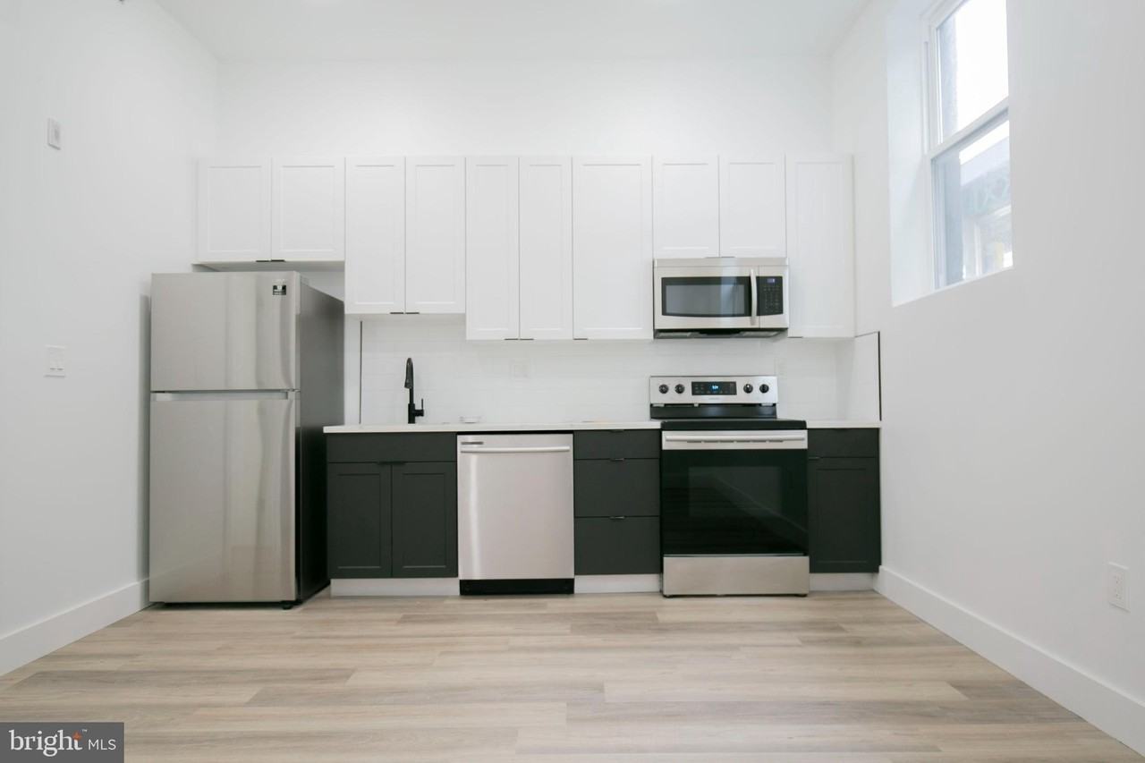 1153 N Front St #3F - Photo 5 of 15