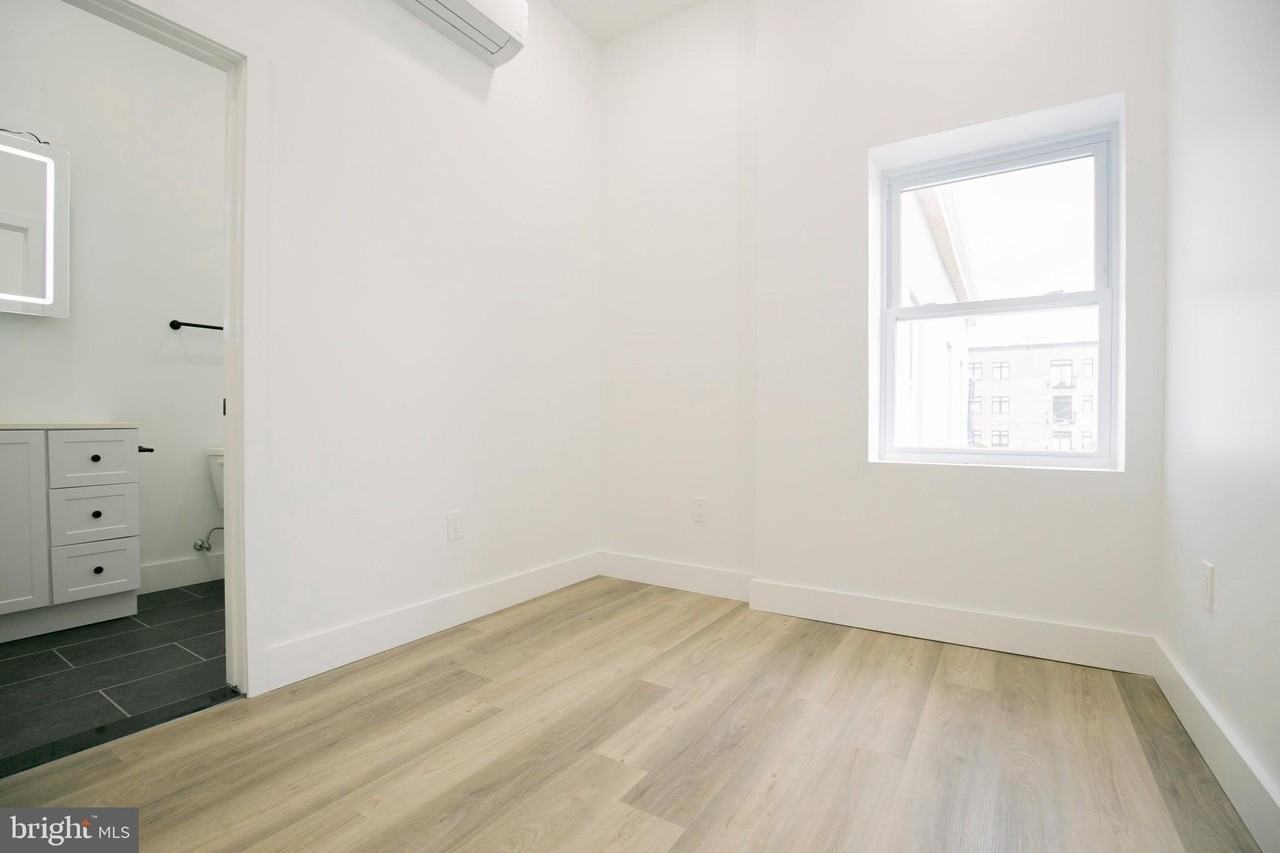 1153 N Front St #3F - Photo 7 of 15