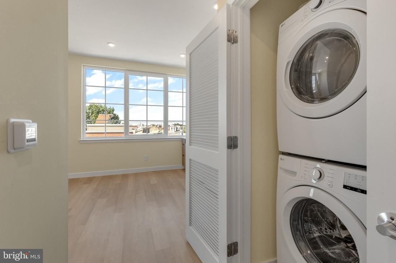 1701 S 4th St #402 - Photo 3 of 26